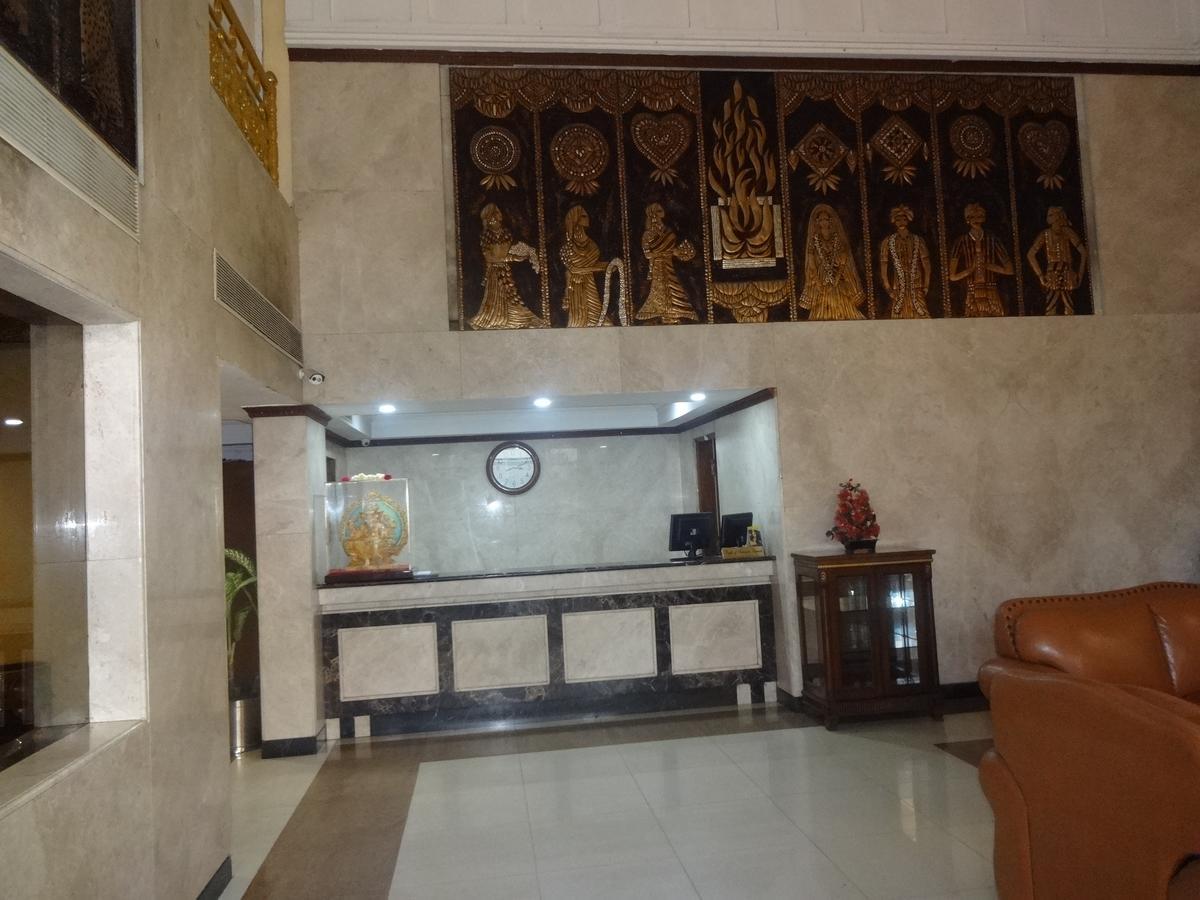 Hotel Grand Palace Chennai Exterior photo